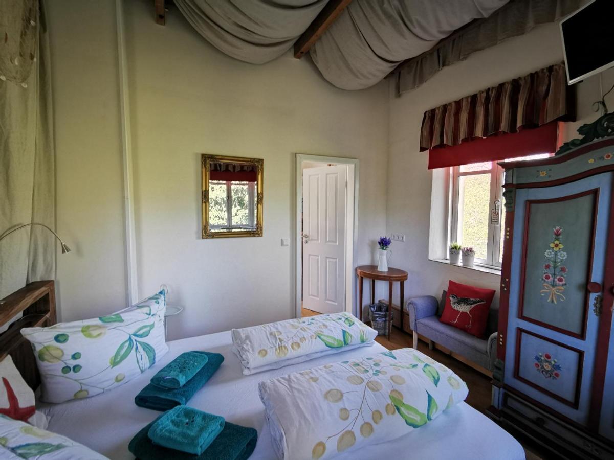 Hr Cottage Am Honigbach 斯费尔德 外观 照片